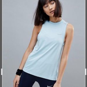 Mock neck Nike dry-fit running top XS